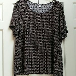 Short sleeve stretch pullover top